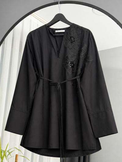 Çiçek Nakışlı Poplin Tunik_Siyah
