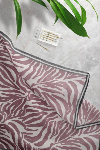 Zebra Desenli Eşarp_Siyah Mürdüm